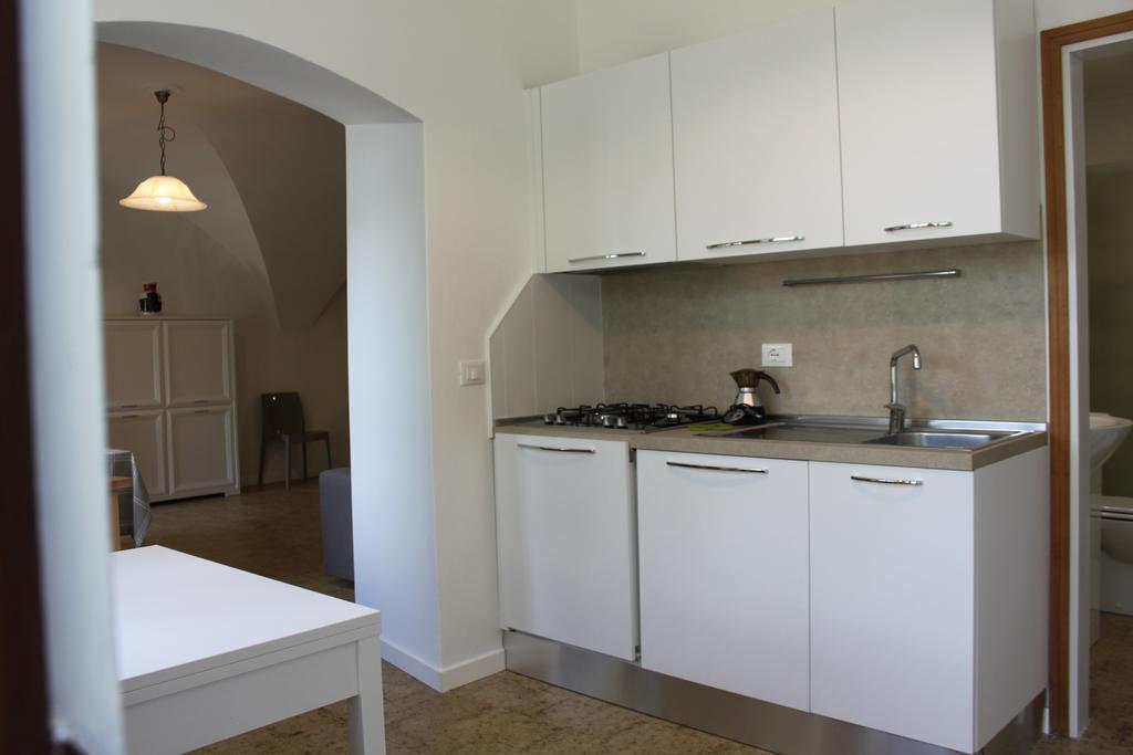 Studio Zu - Lakeside Apartment Riva di Solto Luaran gambar